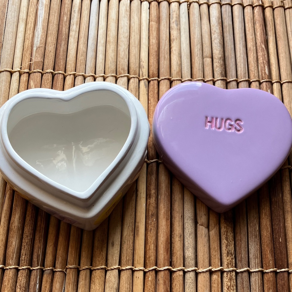 Lavender Heart Ceramic Bath Container - Picture 6 of 10